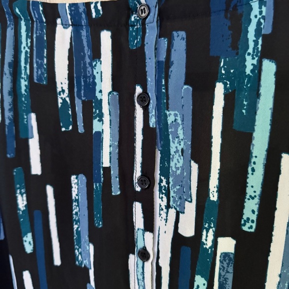 Plus Size 3X Spense Blue Patterned Sleeveless Top - Picture 5 of 6